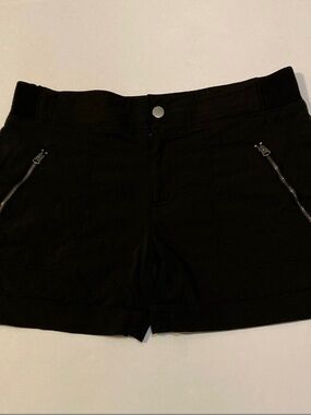 Athleta Trekkie hiking Shorts